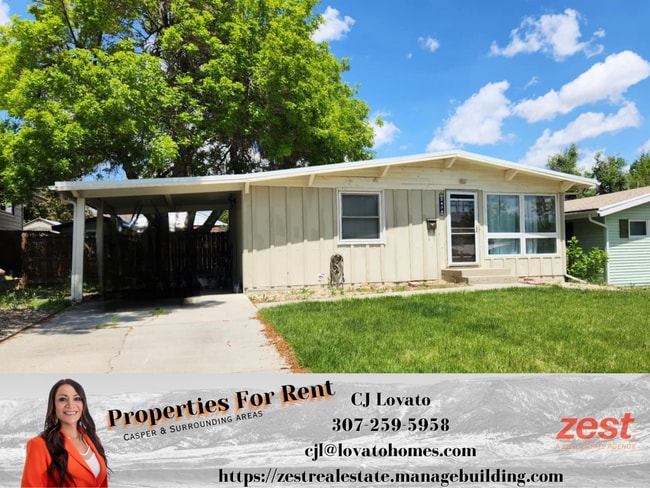 property at 2434 E 9th St