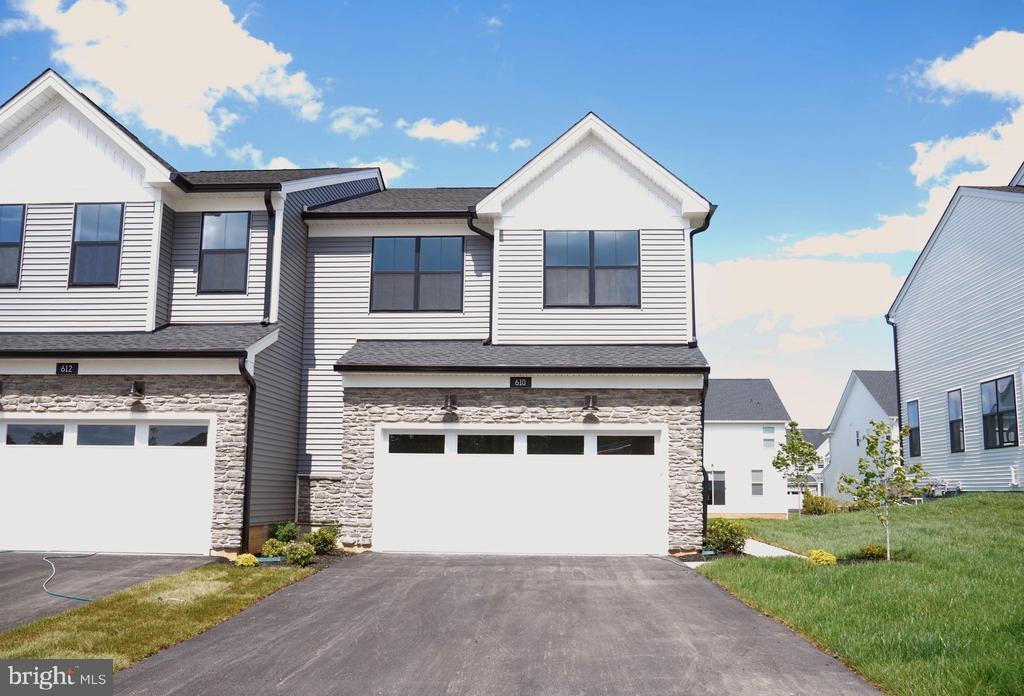 610 Spruce Rd in King of Prussia, PA - Building Photo