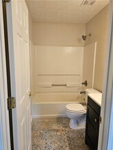 986 Ashton Oak Cir in Stone Mountain, GA - Building Photo - Building Photo