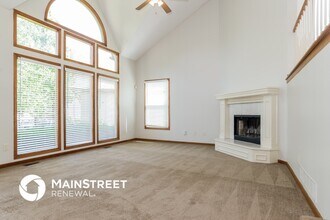 5424 Noble St, Unit 914 in Shawnee, KS - Foto de edificio - Building Photo