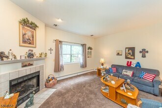 11 Independence Way in Rockaway, NJ - Building Photo - Building Photo