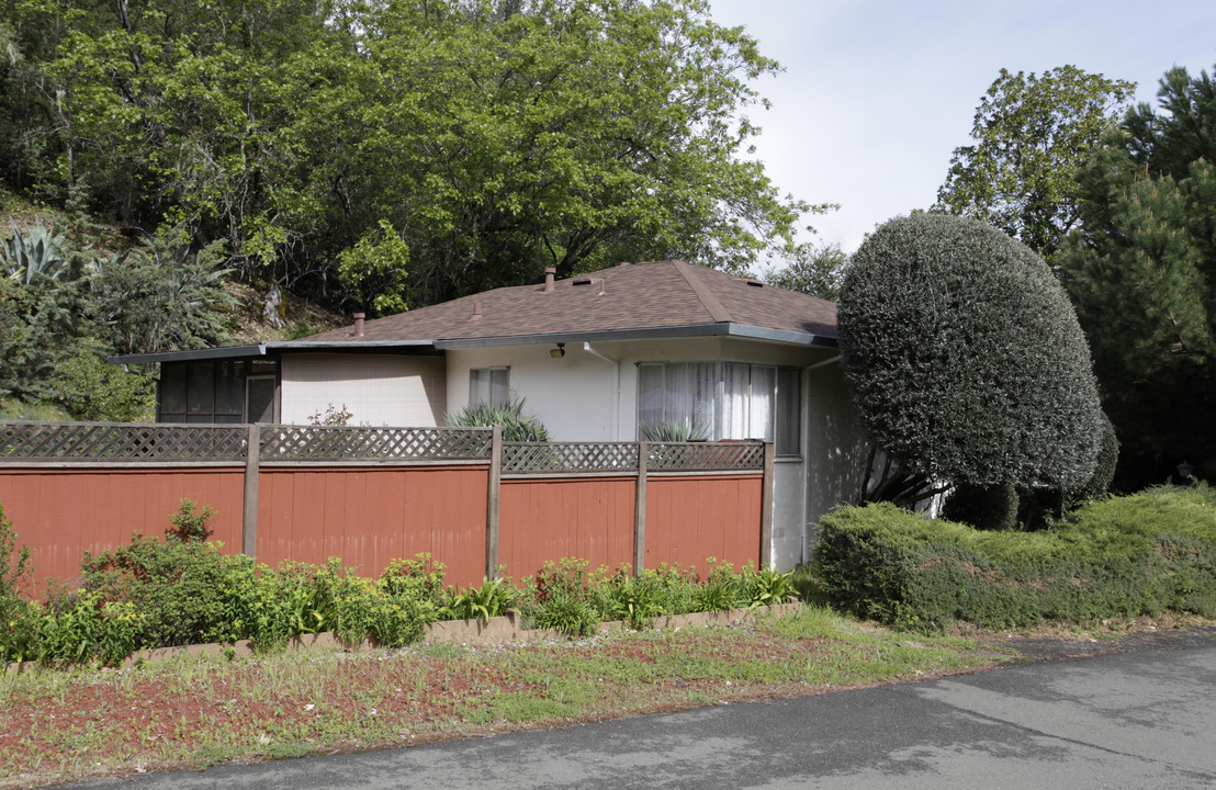 1815 Foothill Blvd in Calistoga, CA - Foto de edificio