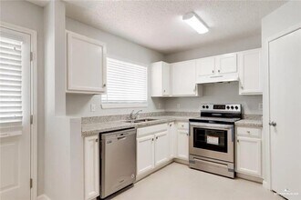 10 San Esteban St in Mission, TX - Building Photo - Building Photo