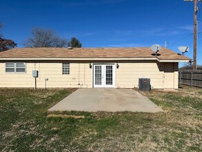 6119 35th St in Lubbock, TX - Building Photo - Building Photo