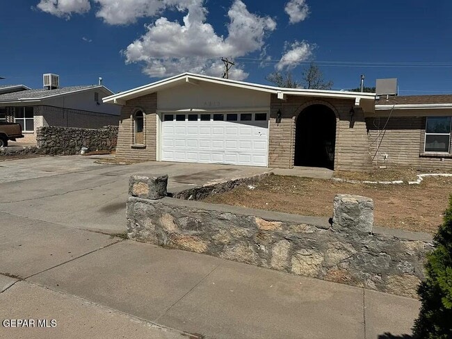 property at 4613 Sun Valley Dr
