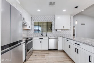 1112 N 87th St in Scottsdale, AZ - Building Photo - Building Photo