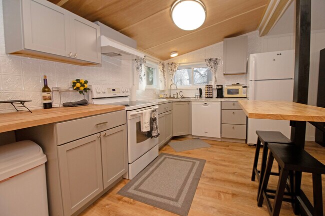 4113 Donnelly Dr NW in Maple Lake, MN - Building Photo - Building Photo