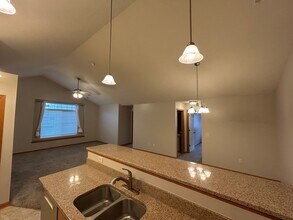 8528 Flintlock Cir in Lincoln, NE - Building Photo - Building Photo