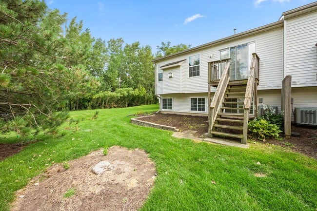 701 Blackstone Ct in Dekalb, IL - Building Photo - Building Photo