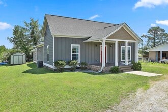 264 Lagrange St in Newnan, GA - Building Photo - Building Photo