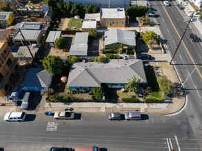 11202 Oxnard St in North Hollywood, CA - Building Photo - Building Photo