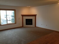 1101 Stuhr Ct in Onalaska, WI - Building Photo - Building Photo