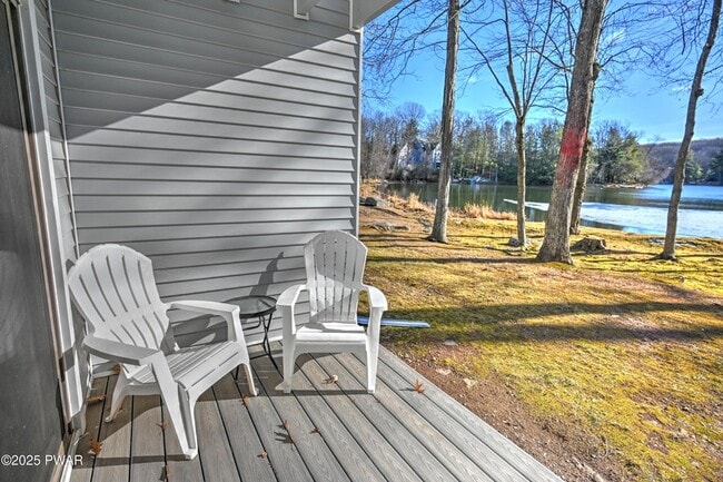 134 Laurel Hill Dr in Greentown, PA - Building Photo - Building Photo