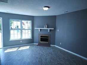 995 W Pueblo Dr in Jacksonville, NC - Building Photo - Building Photo