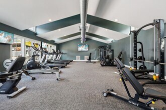 Arbors of Anderson in Cincinnati, OH - Building Photo - Building Photo