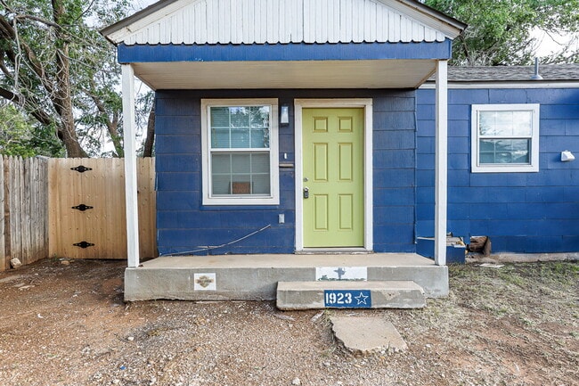 property at 1923 21st St