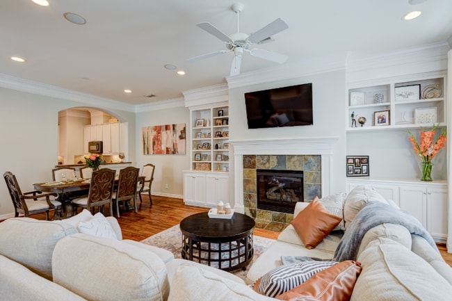 property at 606 Leverkuhn St