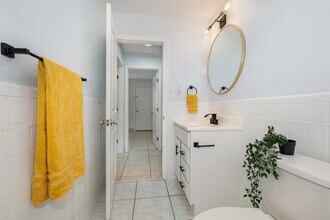 1029 Park Dr in Indian Harbour Beach, FL - Building Photo - Building Photo