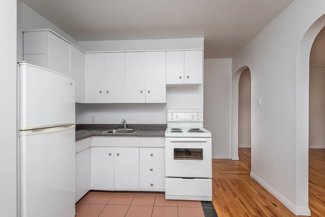 Westgate in Edmonton, AB - Building Photo - Building Photo