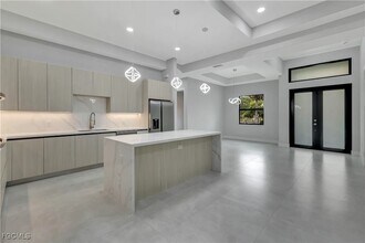 3366 72nd Ave NE in Naples, FL - Building Photo - Building Photo