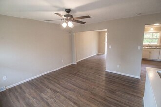 1909 Newton Dr in Columbia, MO - Building Photo - Building Photo