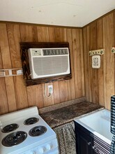 2138 Richardson Rd in Lufkin, TX - Foto de edificio - Building Photo