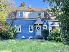 7223 61st Ave SE in Snohomish, WA - Building Photo - Building Photo