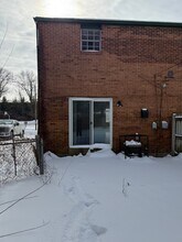 1686 Smith Rd in Columbus, OH - Foto de edificio - Building Photo