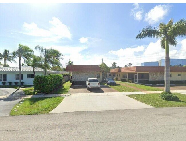 3808 Polk St in Hollywood, FL - Building Photo - Building Photo