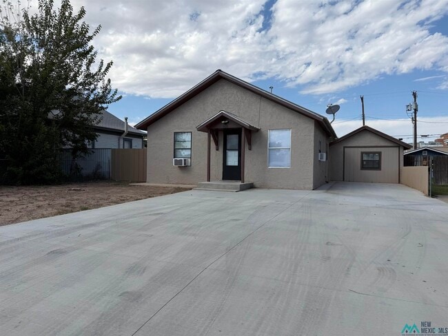 606 W Missouri Ave in Artesia, NM - Building Photo - Building Photo