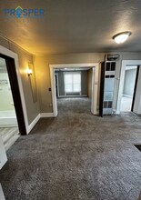 908 S Farwell St in Eau Claire, WI - Building Photo - Building Photo