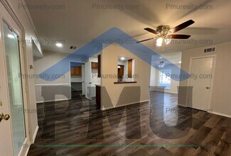 422 Oriole Cir in Duncanville, TX - Building Photo - Building Photo