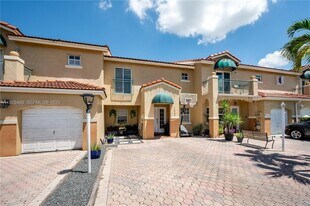 15863 SW 71st St in Miami, FL - Building Photo