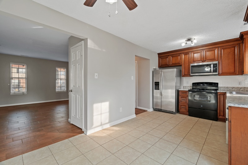 931 Brigantine Ct in Chesapeake, VA - Building Photo