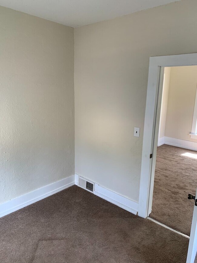 property at 2809 South Ave