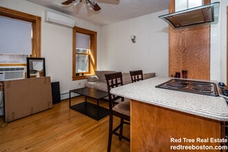 97 Myrtle St in Boston, MA - Foto de edificio - Building Photo