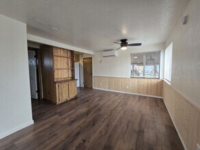 69 Rose Ave in Winston, OR - Building Photo - Building Photo