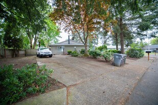 507-509 SE 5th Ave in Canby, OR - Building Photo