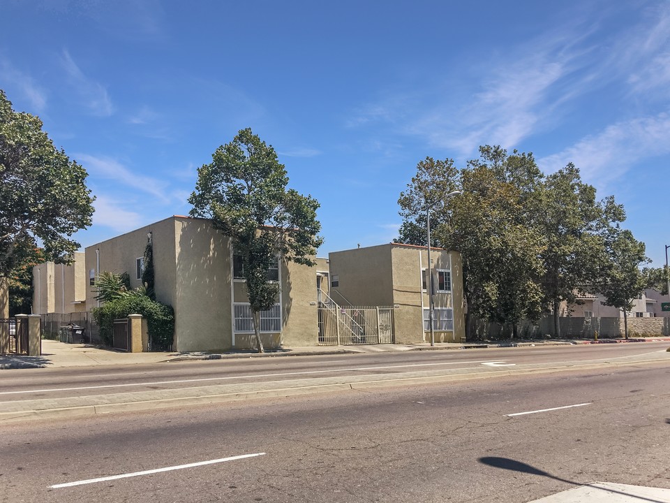 11914-11916 Wilmington Ave in Los Angeles, CA - Building Photo