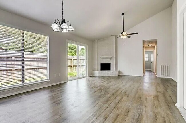 5403 Diane Ct in Spring, TX - Building Photo - Building Photo