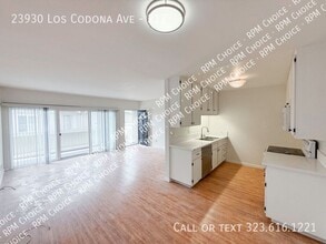 23930 Los Codona Ave in Torrance, CA - Building Photo - Building Photo