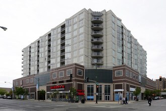 The Granville Condominiums in Chicago, IL - Building Photo - Building Photo