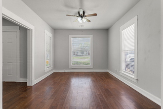 1610 Denver Ave in Fort Worth, TX - Building Photo - Building Photo