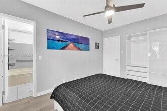 10076 E Bay Harbor Dr in Bay Harbor Islands, FL - Building Photo - Building Photo