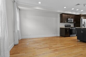 178 Chestnut Ave in Boston, MA - Building Photo - Building Photo