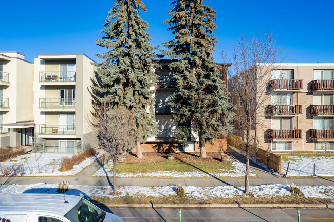 1822 12th Ave SW in Calgary, AB - Building Photo - Building Photo