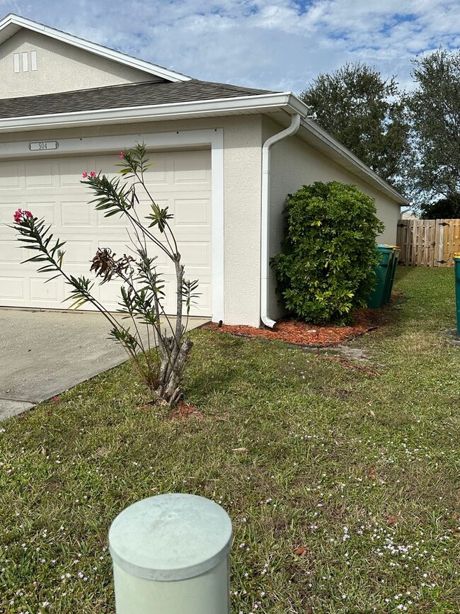 504 Melanie Cir in Melbourne, FL - Building Photo - Building Photo