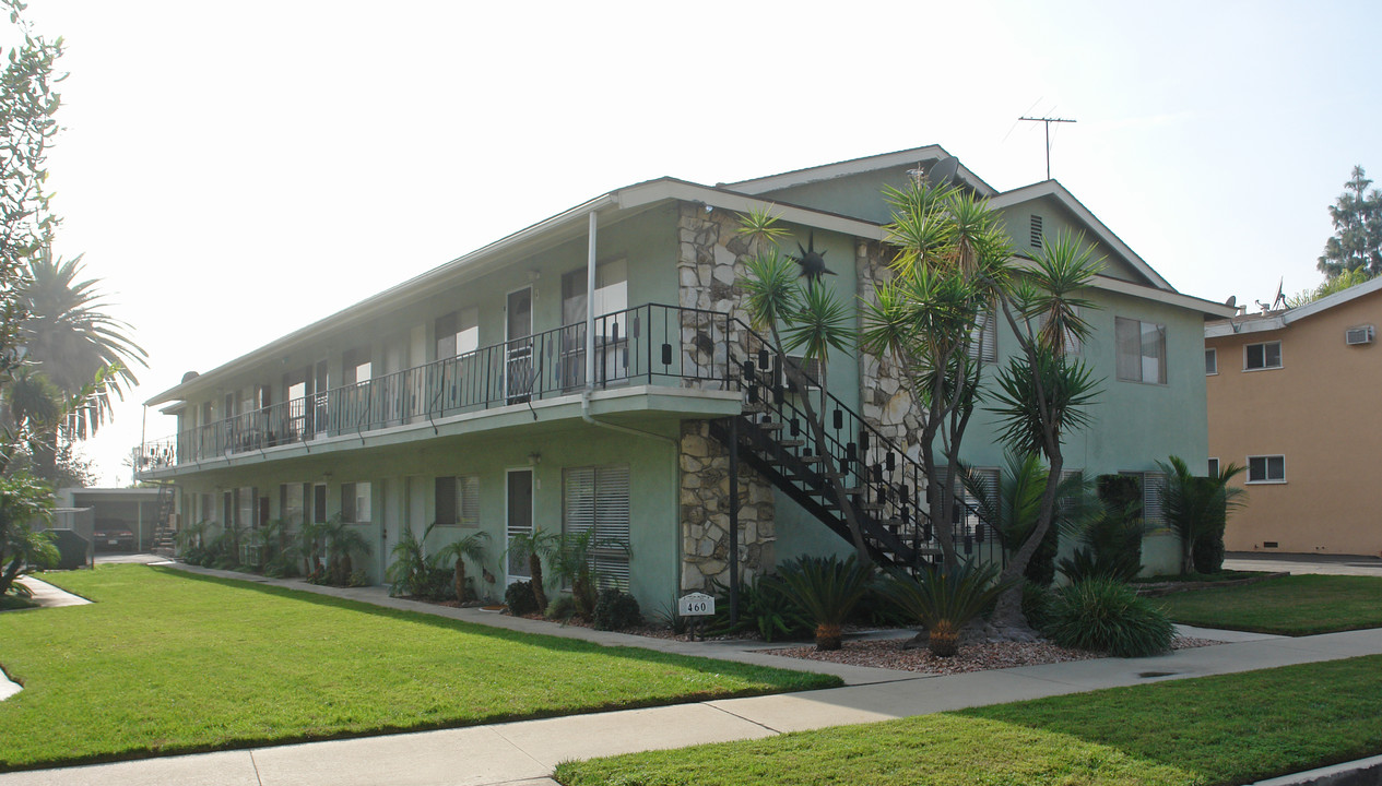 460 E Algrove St in Covina, CA - Building Photo