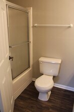 1101 Linden Ln-Unit -1043 - UPG in Toledo, OH - Building Photo - Building Photo