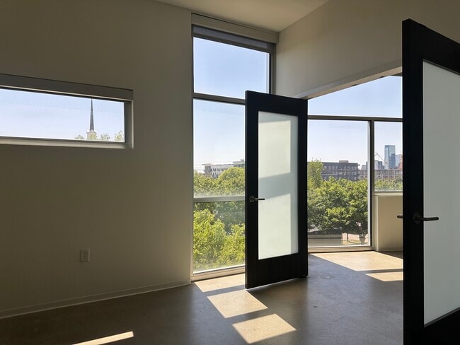 property at 2115 Yeaman Pl